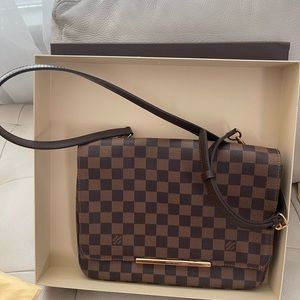 Authentic Louis Vuitton Hoxton GM Damier